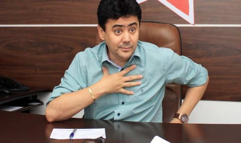 Ex-secretário é absolvido em ação por superfaturamento em contrato do “Relógio da Copa”