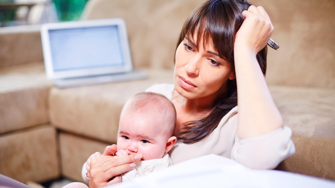 Unimed Cuiabá alerta para o burnout materno que atinge 9 em cada 10 mães no Brasil
