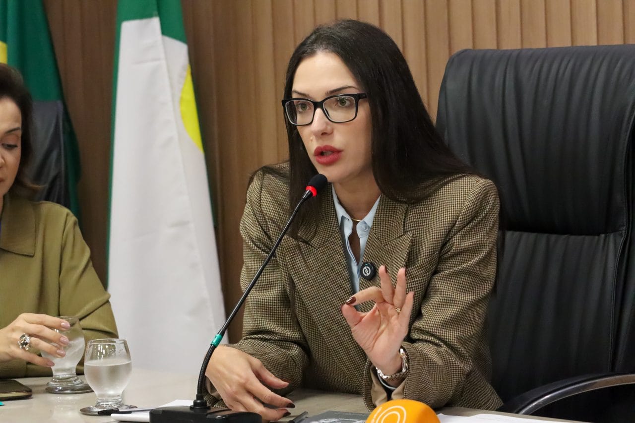 Janaina ignora ataques de Abilio e afirma que não vai antecipar debate eleitoral de 2026