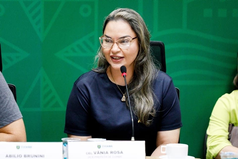 Vice-prefeita adota cautela sobre possível disputa à ALMT em 2026: “Um passo de cada vez”