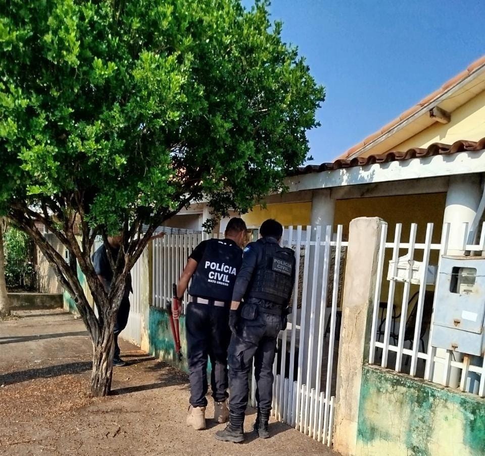 'Namorado virtual' é preso por extorquir R$ 150 mil de vítima sob ameaça de expor nudes