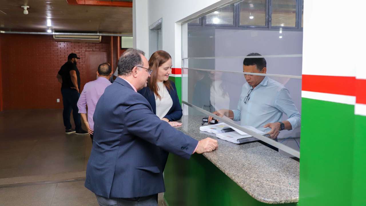 Prefeitura de Várzea Grande protocola LOA 2026 de R$ 2 bilhões na Câmara Municipal