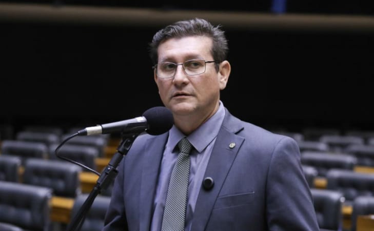 Deputado acusa STF de interferir em votações e defende PEC da Blindagem