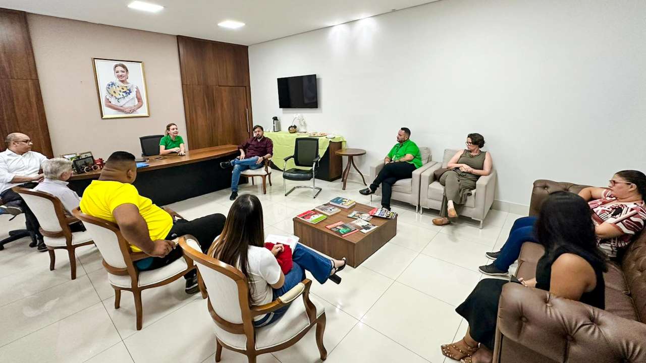 Prefeita da início aos preparativos para eventos de final de ano em Várzea Grande