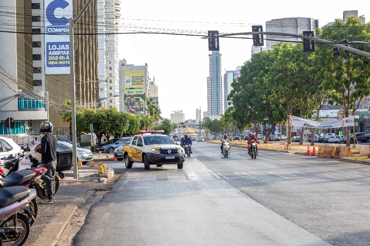 Cuiabá realiza novas alterações na Avenida do CPA para obras e retornos serão fechados