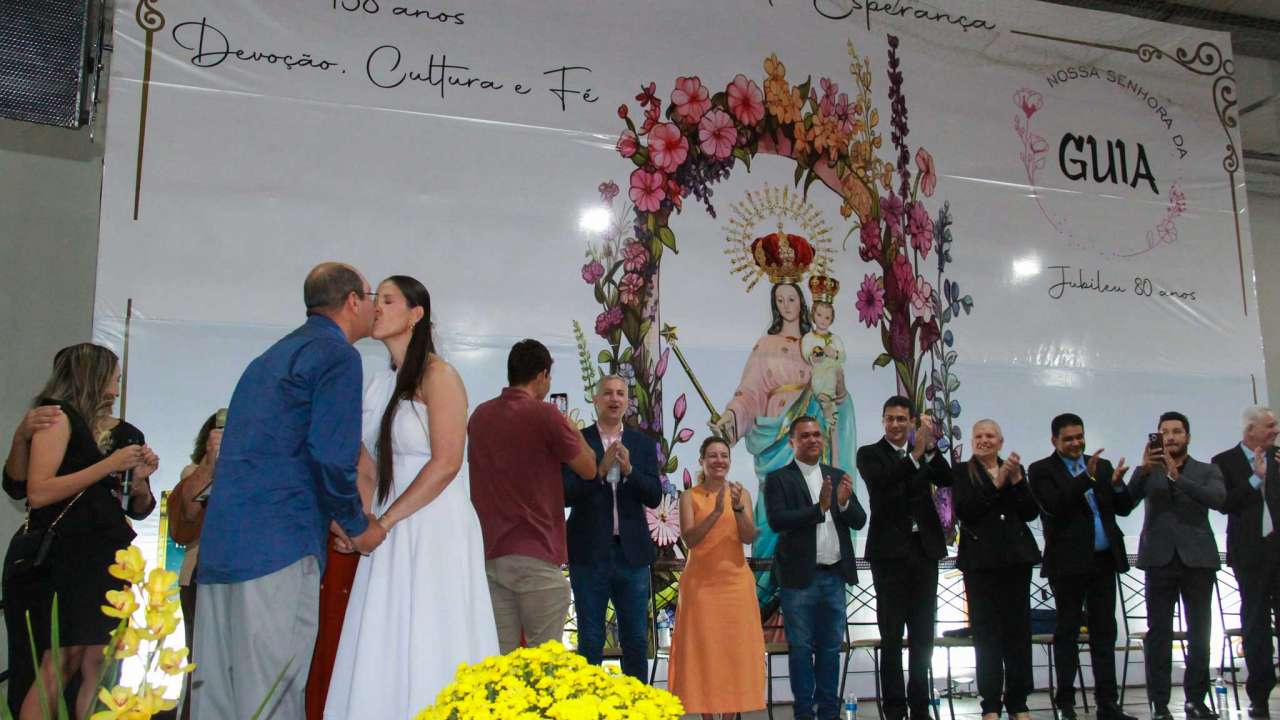 Casamento Comunitário une 144 casais em Várzea Grande