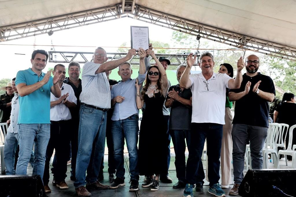 Governador: “estamos entregando mais de 1.000 km em oito anos"