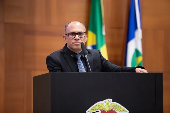 Voz e vez aos idosos: a importância de garantir direitos e dignidade