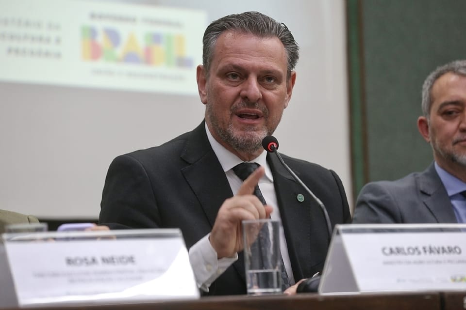 Ministro encerra disputa judicial de 27 anos ao firmar acordo e quitar dívida de R$ 180 mil