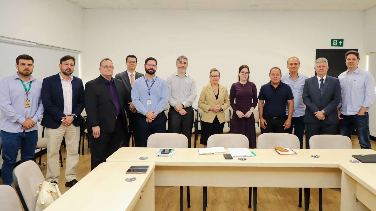 Prefeita de Várzea Grande faz acordo para quitar R$ 20 milhões em dívidas