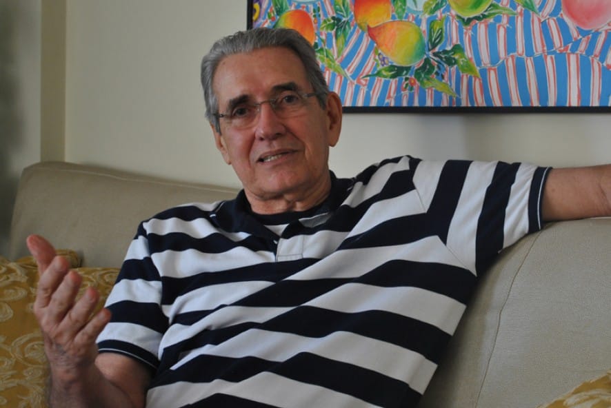 O banco traseiro do automóvel