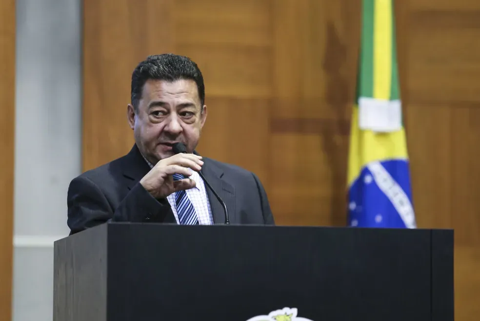 Acusado de desvio de R$ 104 milhões, deputado tem ação suspensa para acordo com MP