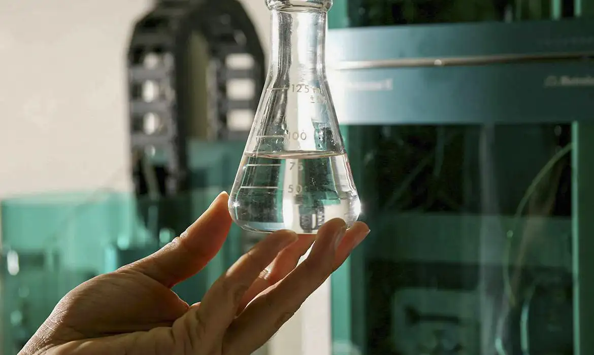 MT tem um caso confirmado em Várzea Grande e 4 suspeitos de intoxicação por metanol