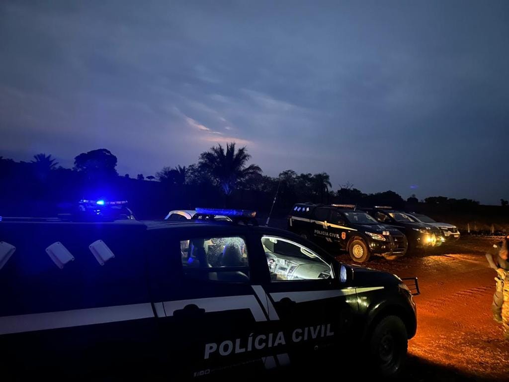 Líder e braço-direito de facção são alvos da PC por tráfico de drogas, homicídios e extorsão de comerciantes