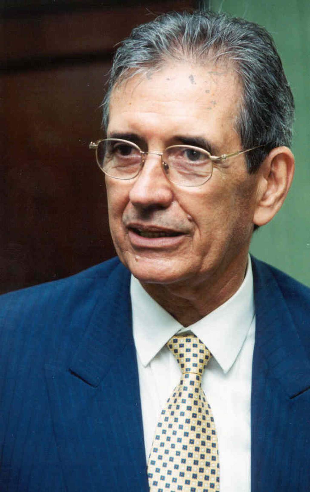 Retrato torto na parede