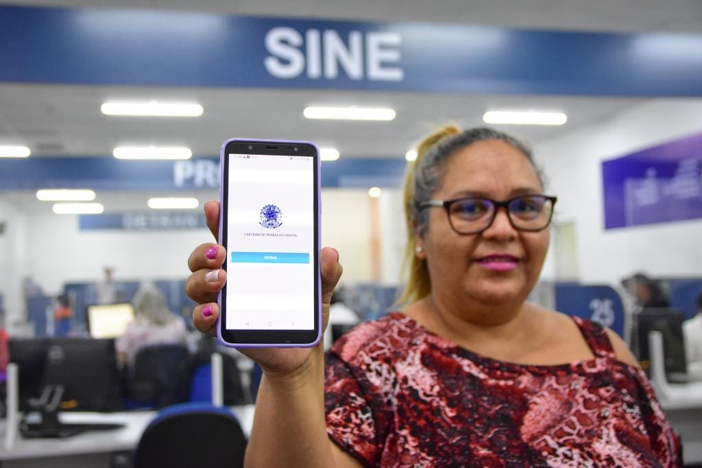 Sine Estadual oferta mais de 2,4 mil vagas de trabalho nesta semana em várias cidades