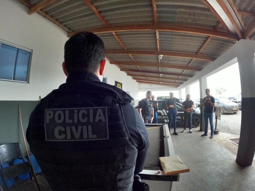 Polícia Civil cumpre buscas contra integrantes de facção investigados por homicídios