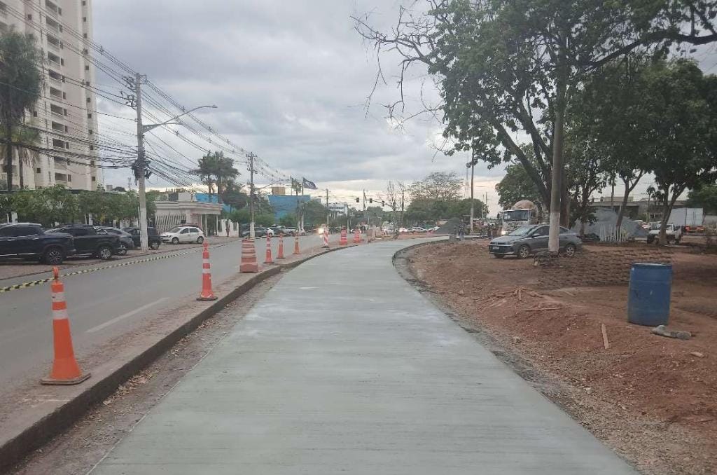 Estado inicia ligação entre pista de concreto e asfalto na Avenida do CPA para implantação do BRT