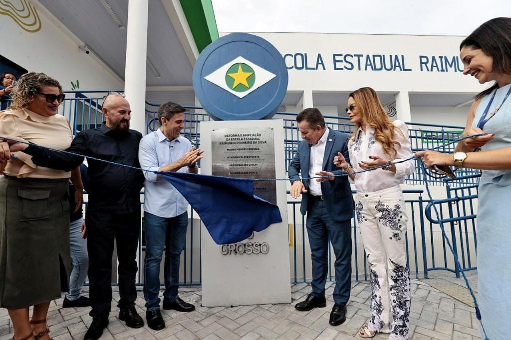 Com investimento de R$ 8,8 milhões, Estado entrega mais uma escola reformada e ampliada na capital
