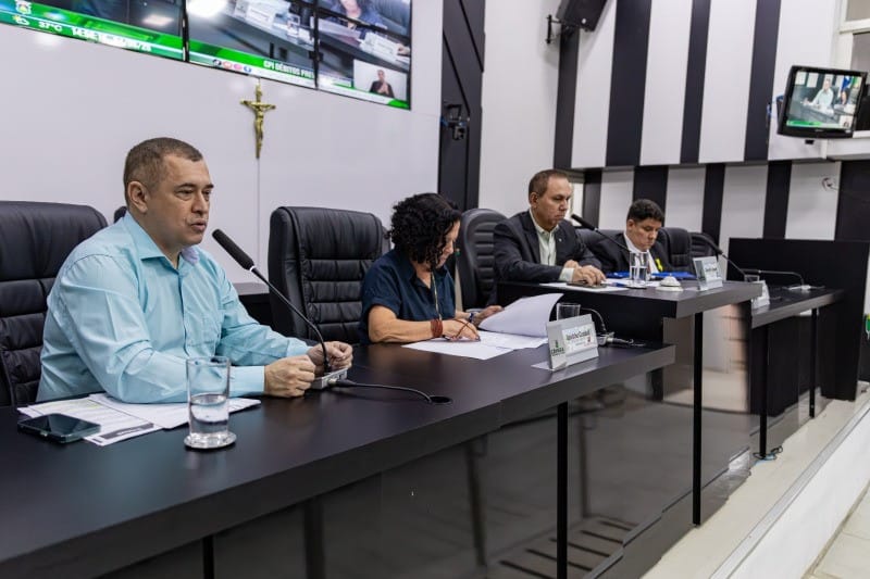 Câmara quer convocar secretário para explicar aumento da Taxa do Lixo