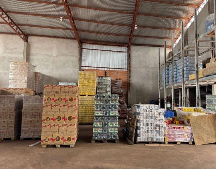 Sefaz apreende R$ 322 mil em bebidas descarregadas irregularmente em distribuidora