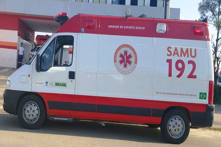 Mulher dá à luz em área de mata e tenta fugir deixando bebê em Cuiabá