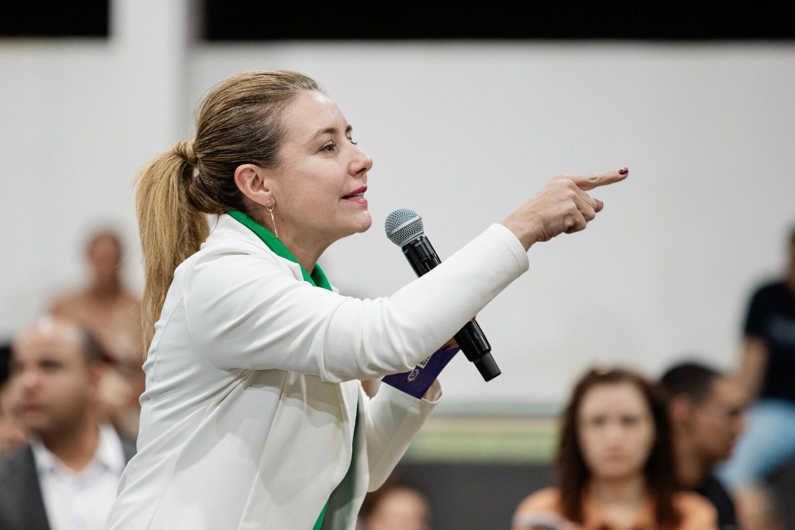 Prefeita diz que não teme cassação e que não foi notificada sobre abertura de CPI