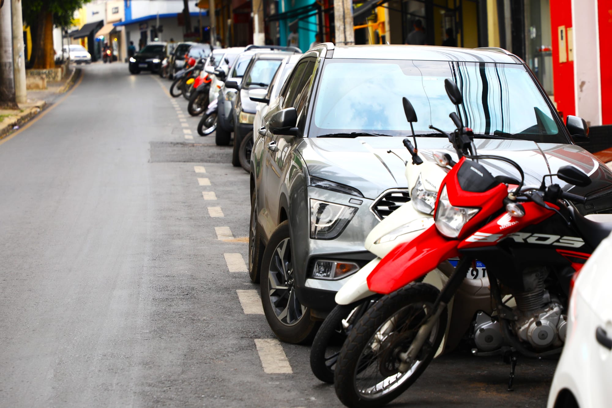 Cuiabá proíbe valor mínimo no Pix do estacionamento rotativo e assegura reembolso imediato