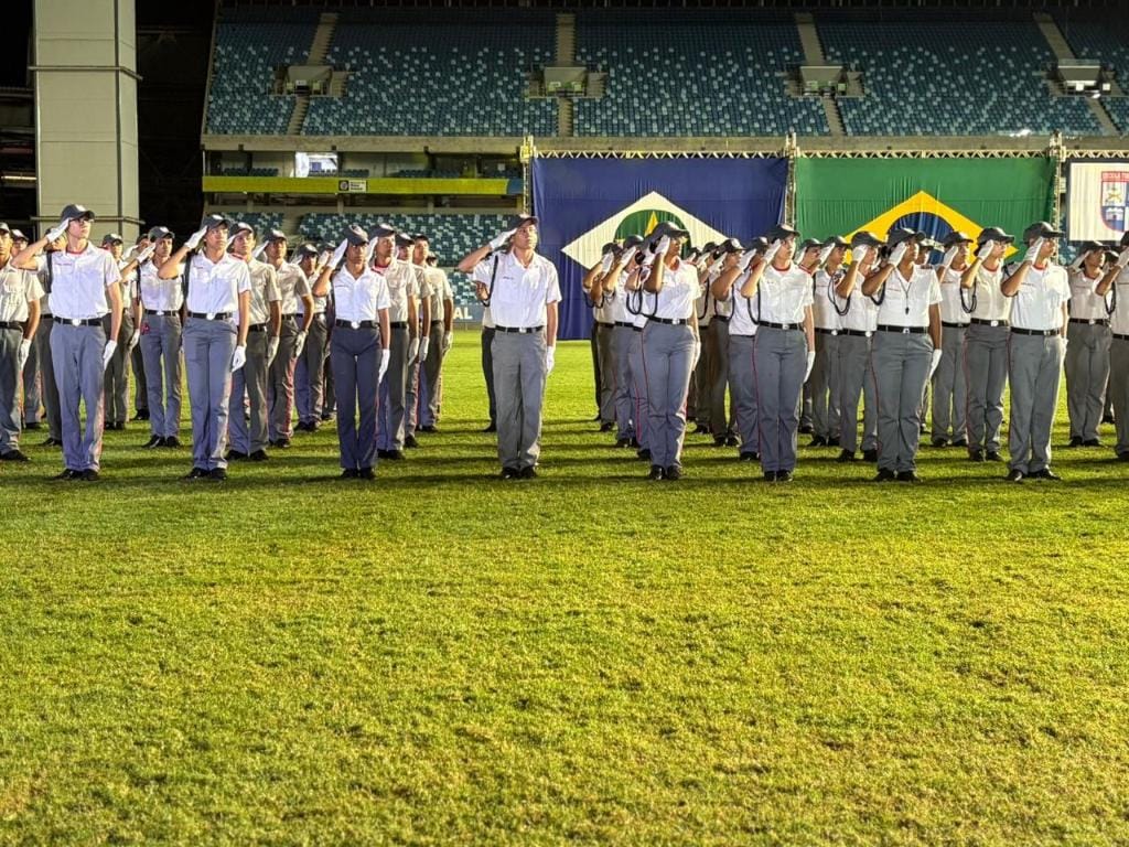 Seduc e Polícia Militar fazem formatura de alunos de escolas estaduais militares