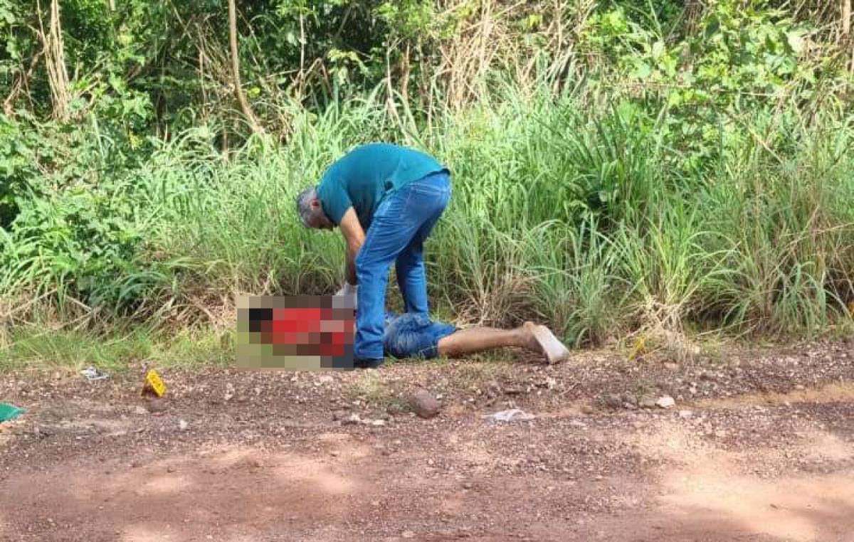 Corpo é achado amarrado e com marcas de tiros em área de mata em Cuiabá