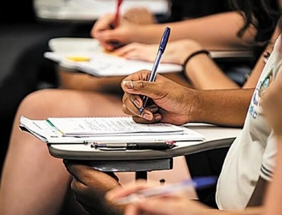 Faculdade é condenada pelo TJ por cobrar mensalidades após cancelamento de curso