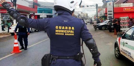 Justiça manda Prefeitura de VG pagar R$ 1,4 milhão para oito guardas municipais