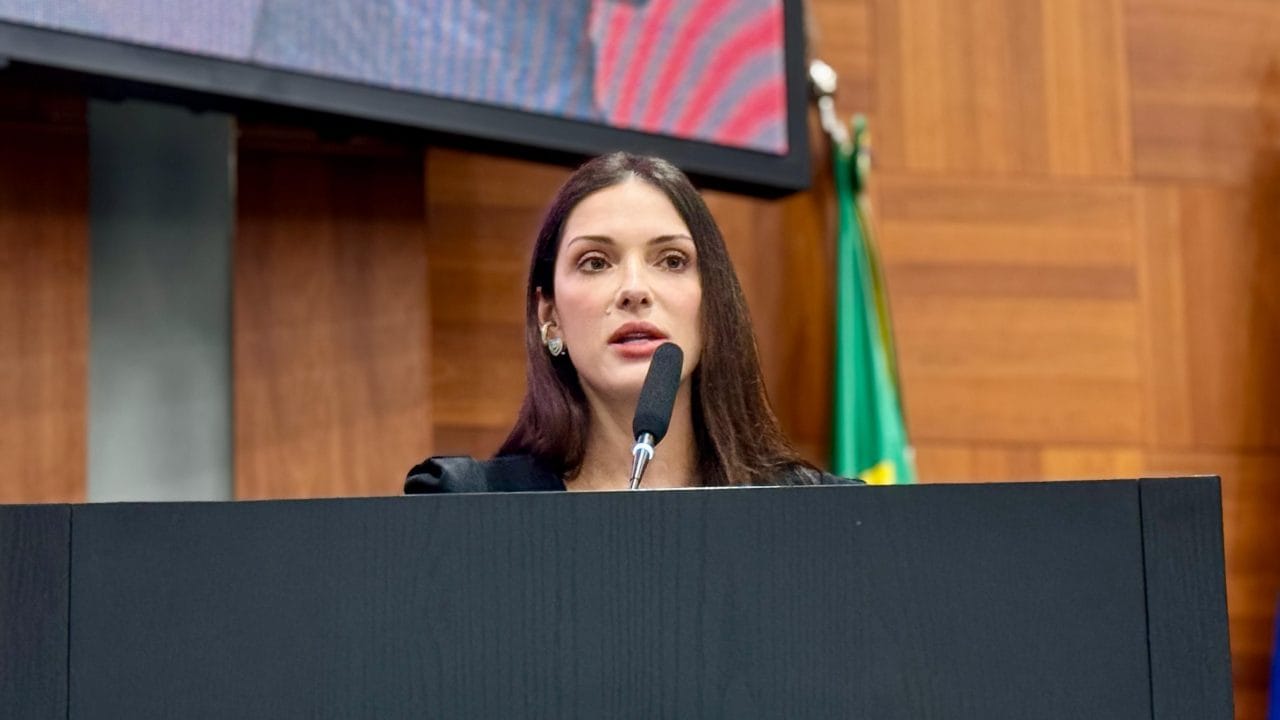 Justiça de MT reafirma que governo deve pagar emendas a deputada Janaina Riva