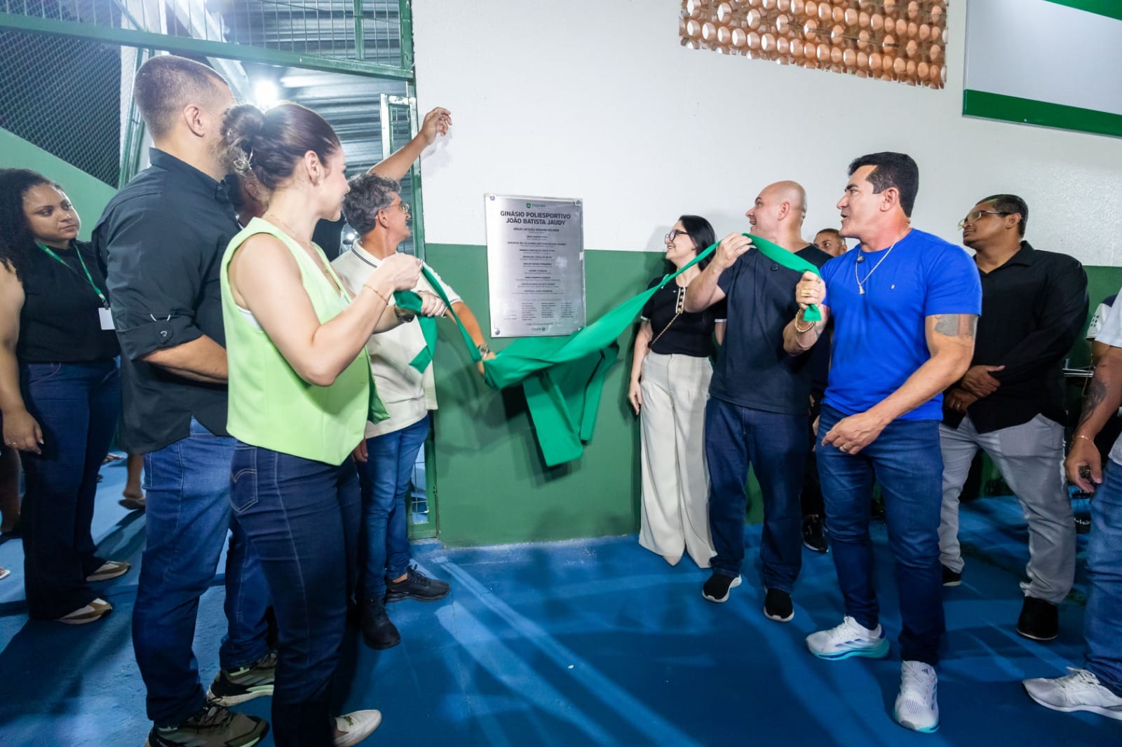 Prefeito entrega ginásio revitalizado e reforça compromisso com investimentos no esporte