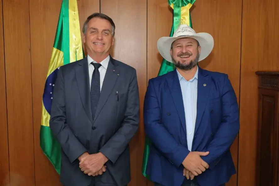 Cattani vê transferência de Bolsonaro para Papudinha como covardia: “ele não é criminoso”