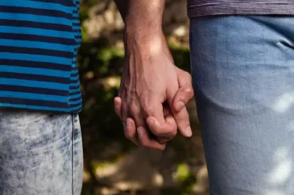 Justiça reconhece união estável homoafetiva e garante direito de marido administrar herança