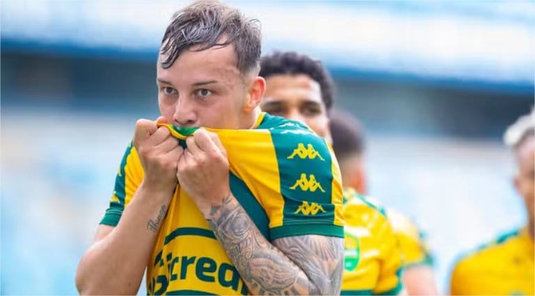 Cuiabá vence o Nova Mutum por 2 a 1 e se mantém no G-6 do Mato-grossense