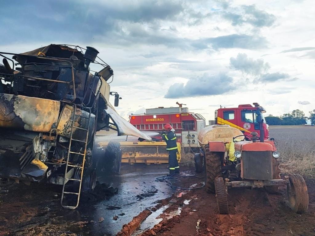 Corpo de Bombeiros combate incêndios em veículos em diferentes cidades de MT
