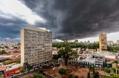 MT inicia semana em alerta de perigo para tempestades e ventos de até 100 km/h