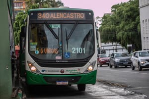 Abilio revela que Emanuel Pinheiro deixou R$ 30 milhões de dívidas com empresas de ônibus