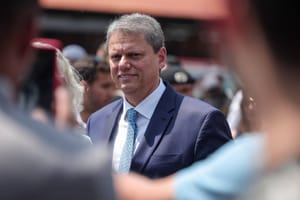 Tarcísio desbanca Lula em VG e lidera para presidente; Caiado e Gusttavo Lima têm bons índices