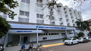 Médicos da Santa Casa de Rondonópolis anunciam paralisação
