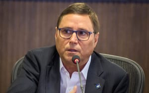 Mauro Carvalho diz que alianças de 2022 podem mudar em 2026 “não é certidão de casamento”