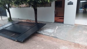 Homem invade casa da ex, ameaça crianças com faca e tenta incendiar imóvel em MT