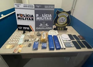 Cavalaria da PM e GM de Lucas do Rio Verde prendem 8 pessoas por tráfico de drogas