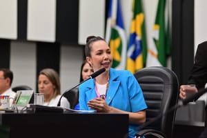 Vereadora mira disputar vaga na AL e rechaça ser usada para preencher cota feminina