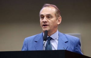 Wilson Santos pode convocar secretário se não cumprir a lei que garante canabidiol pelo SUS