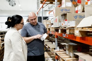 Prefeito flagra um milhão de medicamentos próximos ao vencimento e aciona o MP