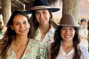 Melissa Freitas e Geni Schenkel marcam presença em evento exclusivo na Ilha de Caras