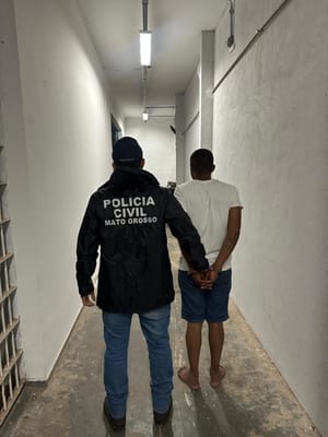 Homem é preso após praticar roubo a posto de combustível em Várzea Grande